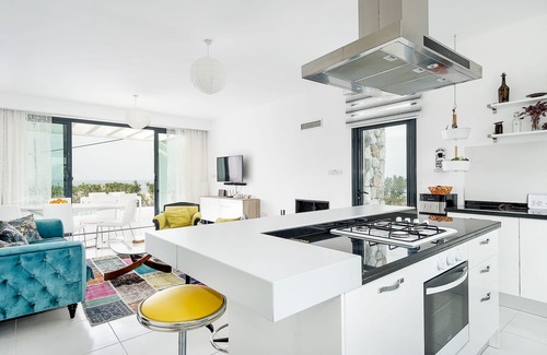 Kucukerenkoy Villa | Modern Seaside Villa with Private Pool and Ocean Views