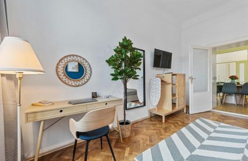 Hernals Apartment | Stylish & Modern Viennese Apartment