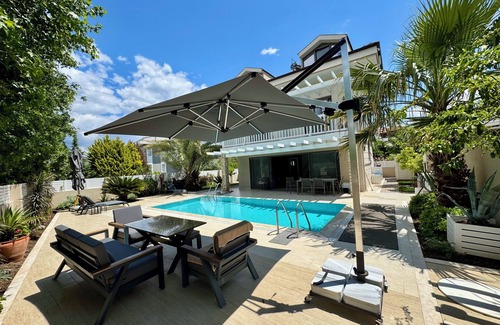 Ciftlik Villa | Modern Villa with Airport Transfer & Pool Access