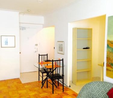Downtown Montreal Apartment | Inviting Montreal Apartment: Family-Friendly Stay in Golden Square Mile