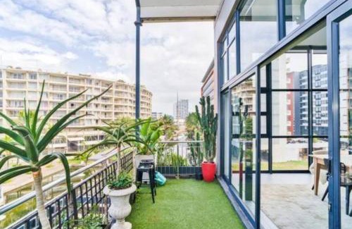 Durban Point Apartment | Stylish 4-Bedroom Point Waterfront Penthouse with Ocean View