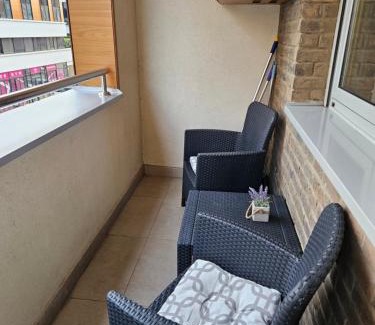 Novi Beograd Apartment | Stylish New Belgrade Apartment with Convenient Parking