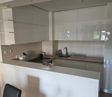 Novi Beograd Apartment | Stylish New Belgrade Apartment with Convenient Parking