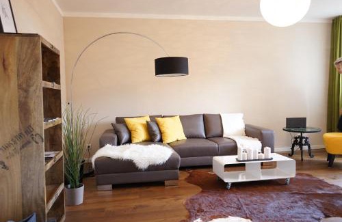 Lend Apartment | Modern New City Apartment - Guest Rated 9.7/10!