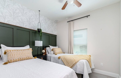 Westgate House | Modern Casita Near Downtown with EV Charger & Ocean Views