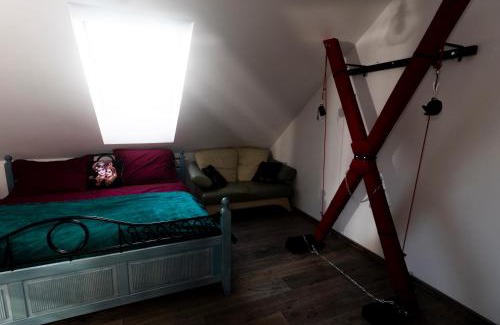Hradec Kralove Apartment | Stylish Flat with Fitness Center Near City Center, Rated 9.6