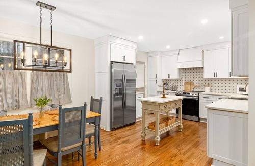 Northlake House | Chic Home in Prime Location with Family-Friendly Amenities