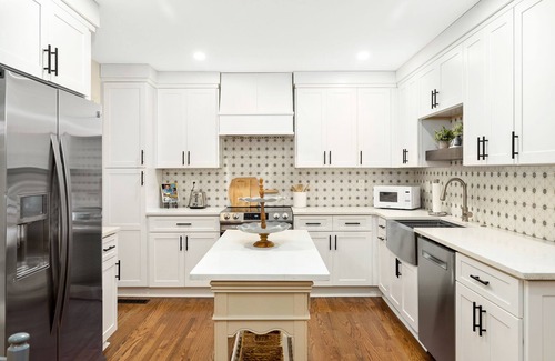 Northlake House | Chic Home in Prime Location with Family-Friendly Amenities