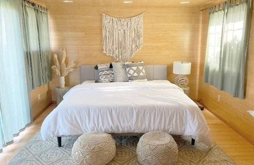Depoe Bay House | Seaside Retreat: Oceanfront Cottage by Pirate Cove