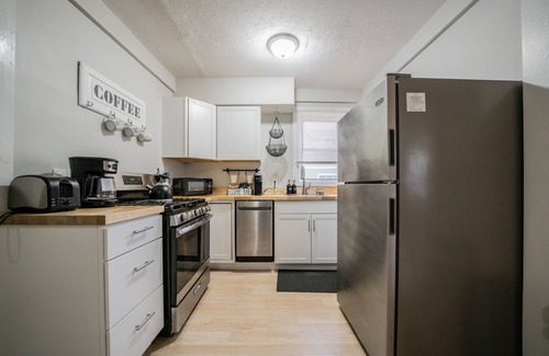 Ohio City House | Trendy Ohio City Retreat Steps from West Side Market