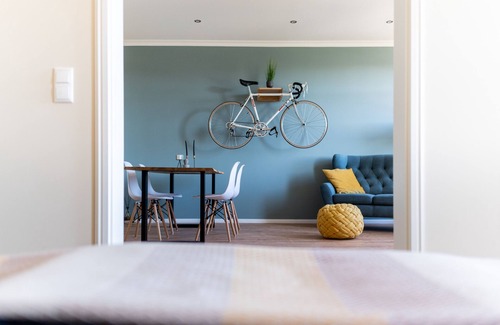 Dresden Apartment | Stylish 2-Bedroom Apartment Steps from the Elbe & City Center