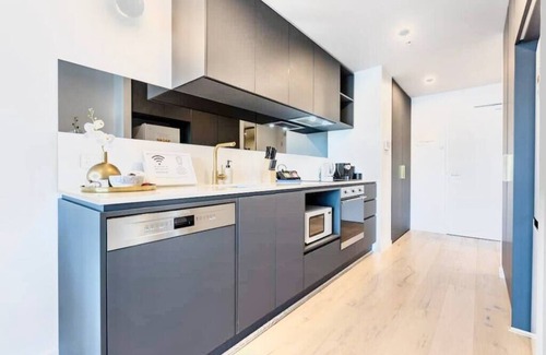 Canberra City Centre Apartment | Top-Rated Stylish Stay in Canberra’s Vibrant CBD