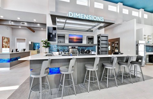Reunion Hotel | Modern Condo Steps from Disney with Pool & Child Amenities
