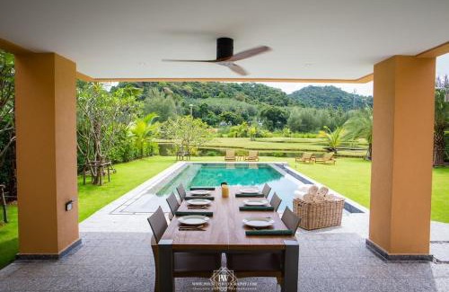 Klong Son Villa | Stylish Pool Villa 63F with Oceanfront Views in Koh Chang