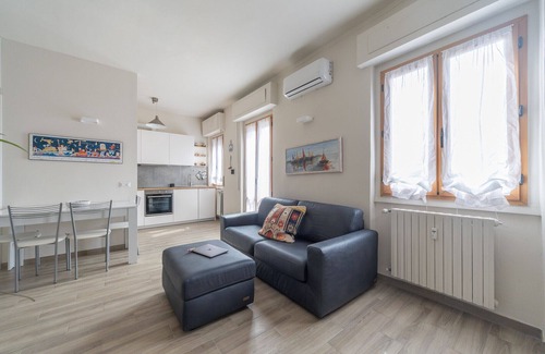 Porta Romana Apartment | Stylish Porta Romana Apartment with terrace