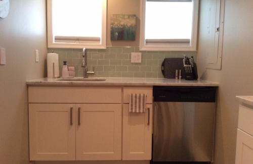 Truxton Circle Apartment | Elegant Central Flat, Steps Away from DC Attractions