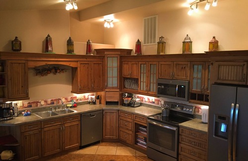 Polson House | Serene Residence with Lake Views, Sauna & Game Room