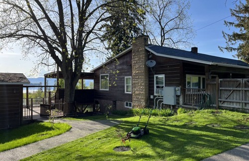 Polson House | Serene Residence with Lake Views, Sauna & Game Room