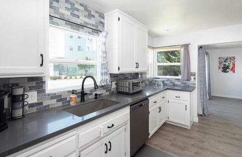 San Luis Obispo House | Stylish Retreat with Patio & Grill - Rated 10/10 by Guests
