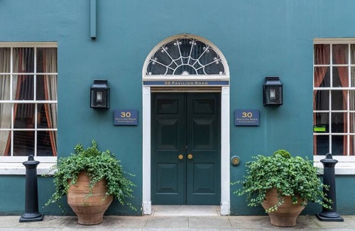 Knightsbridge House | Stylish Hotel Room in Knightsbridge - Guest Rated 8/10
