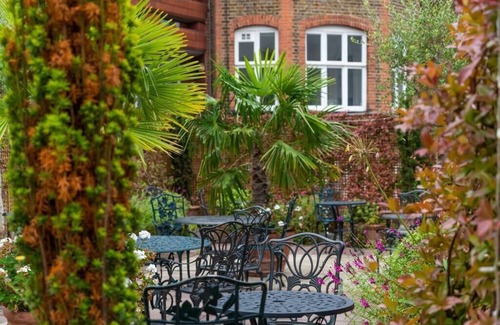 Knightsbridge House | Stylish Hotel Room in Knightsbridge - Guest Rated 8/10