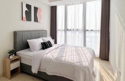 Pantai Indah Kapuk Apartment | Elegant Seaview 3 BR Condo with Pool at PIK