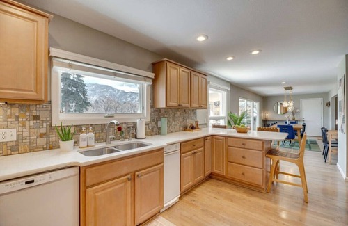 Skyway House | Premier Retreat in Skyway - Family-Friendly with Mtn Views