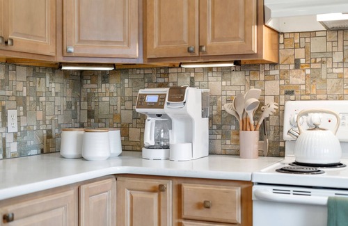 Skyway House | Premier Retreat in Skyway - Family-Friendly with Mtn Views