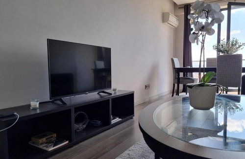 Esenyurt Apartment | Guest Rated 10/10: Stylish 2-Bedroom Apartment in Istanbul