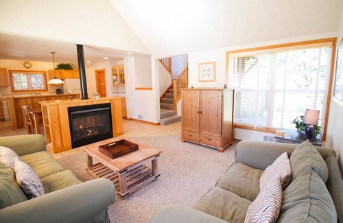 Shorepine Village House | Stylish 2 Bedroom Retreat, Steps from the Beach & Village