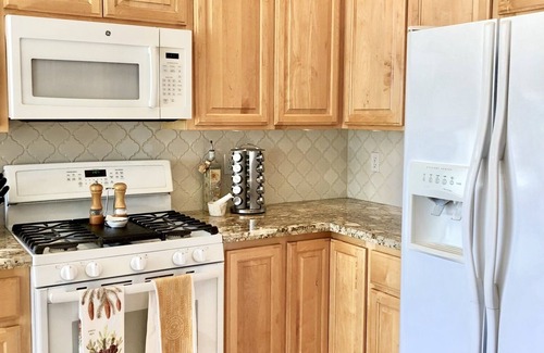 Johnson Lane House | Stylish Home in Carson Valley with Spa & Family Amenities