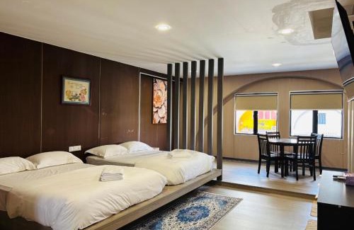 Taman Melaka Raya Apartment | Stylish & Spacious Suite for Family, Tusita