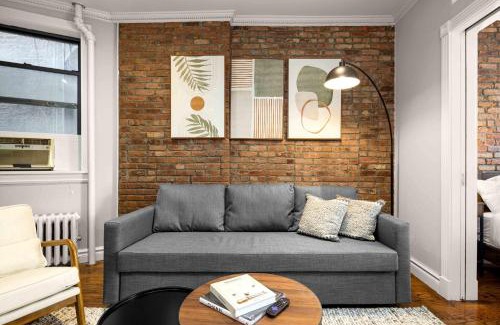 Ukrainian Village Apartment | Stylish Stay in Trendy East Village