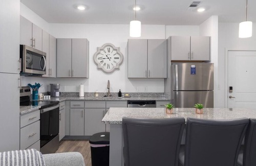 Pelham Apartment | Elegant 1 BR Retreat Near Oak Mt State Park with Pool