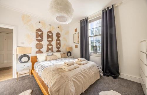 Gloucester Apartment | Stylish Stay Steps from Lively Docks