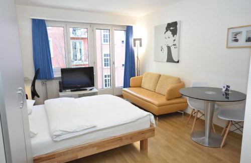 District 6 Apartment | Convenient PABS Résidences with Wheelchair Access in City