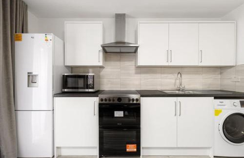 Hale Apartment | Stylish Studio Room in Mill Hill - Guest Rated 9.1/10