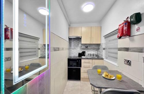 Maerdy Apartment | Inviting Studio Suite with VIP Lounge Access - Maerdy