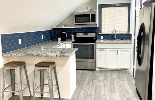Greater East End Apartment | Inviting Studio with Private Entrance and Pet-Friendly Perks