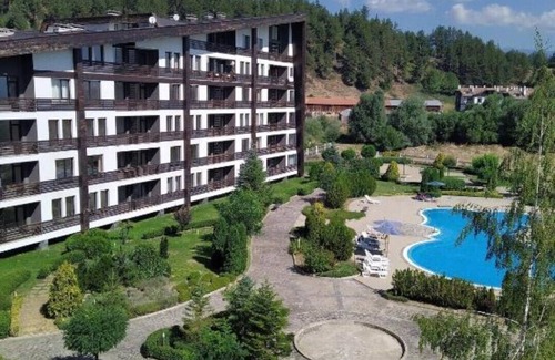 Razlog Apartment | Stylish Studios with Pool View and Pet-Friendly Amenities