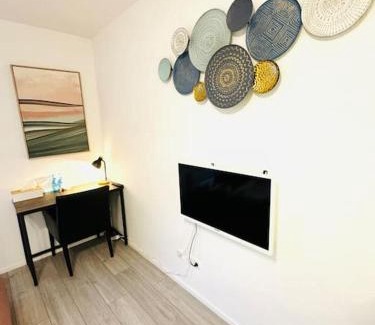 Hartenberg-Munchfeld Apartment | Elegant Child-Friendly Suites at Stylish Elegance 71