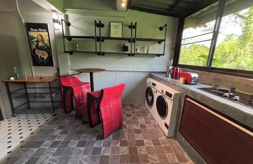 Hai Ya House | Stylish townhome in marvelous Chang Wat Chiang Mai with WiFi, AC