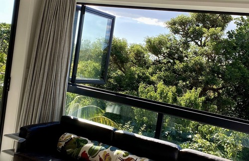 Grey Lynn House | Elegant Townhouse with Breakfast & Family-Friendly Amenities