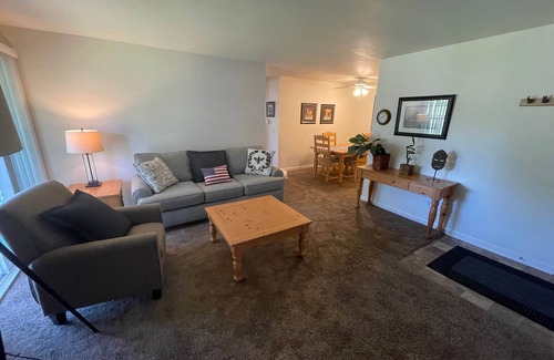 Janesville Apartment | Pet-Friendly Two Bedroom Apartment with Pool & Spa Amenities