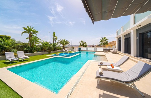 Torremendo Villa | Top-Rated Belvilla by OYO Villa Torremendo with Pool & Spa