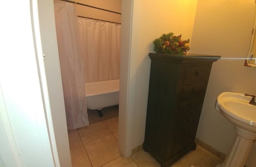 Wamego Apartment | Stylish Wamego condo!