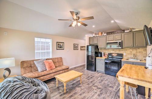 Woodville House | Inviting Woodville Cabin with Fishing Dock & Pet Friendly!