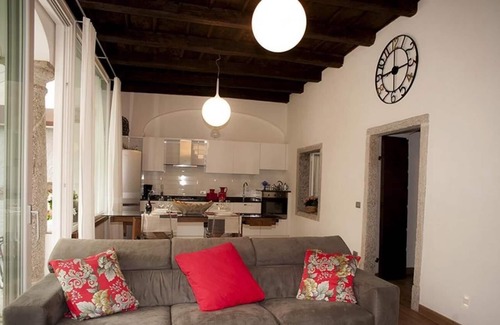 Cambiasca Apartment | Stylishly furnished 3-room apartment with 2 terraces and cultivated private garden