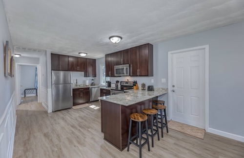 Indianapolis House | Stylishly Renovated 3BR Conveniently Located - Butler, Marion, BRIPP & Downtown