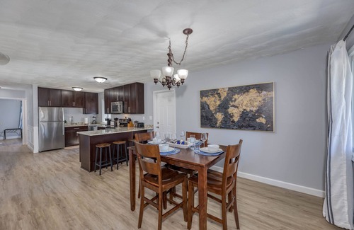 Indianapolis House | Stylishly Renovated 3BR Conveniently Located - Butler, Marion, BRIPP & Downtown